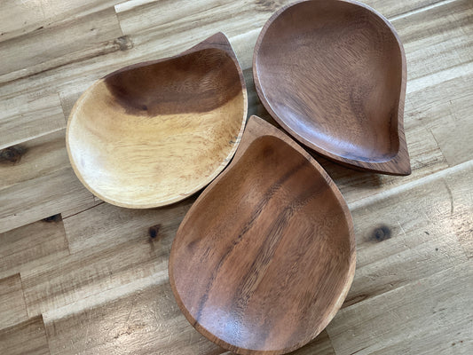 Acacia Wood Teardrop Livia
