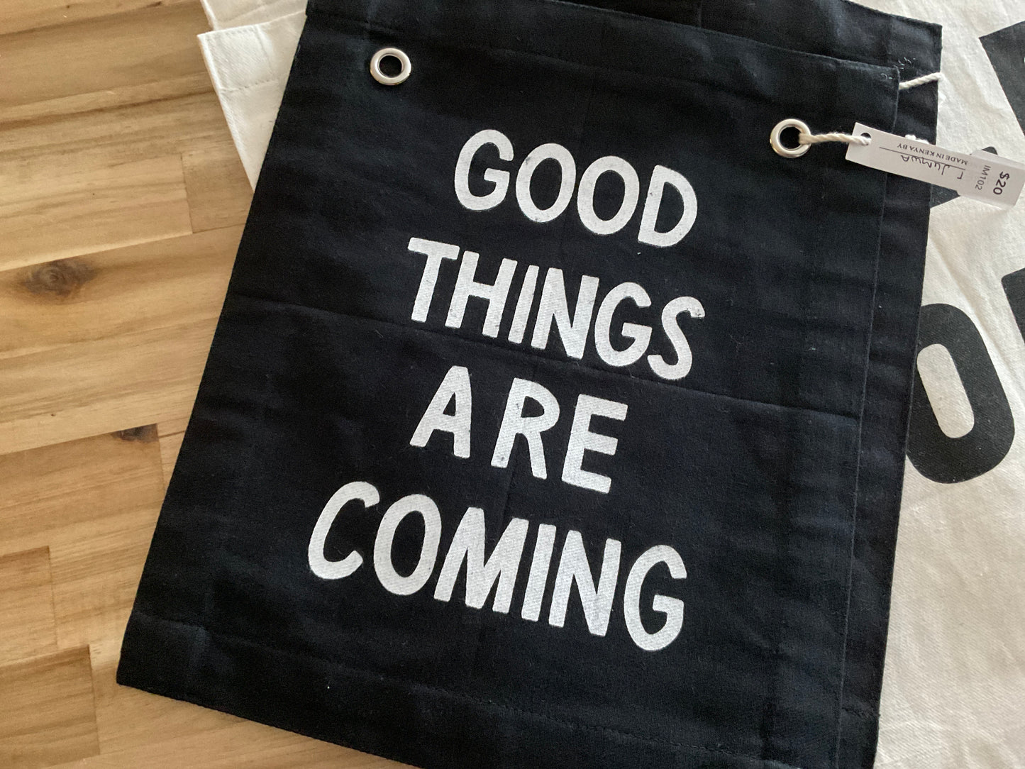 Good Things are Coming IM102 Livia